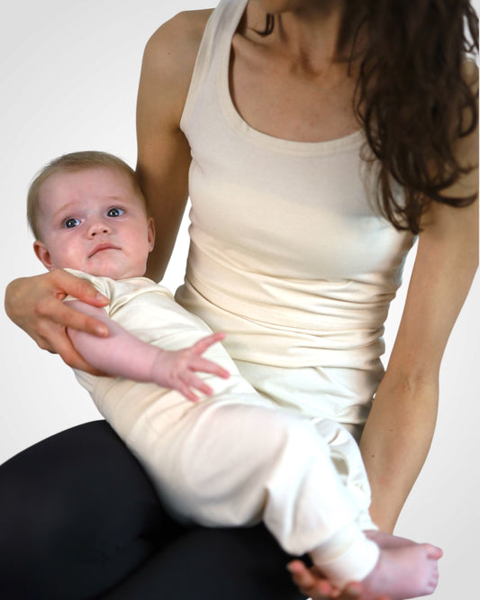 Detské rastúce body z BIO bavlny matchy matchy mama - dcéra – jemné a priedušné body pre bábätká, nefarbené vo verzii Natural.