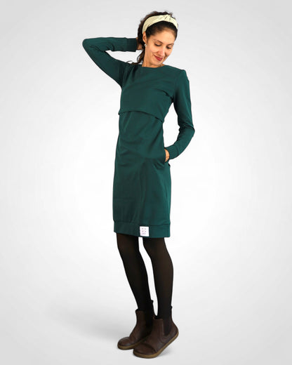 Univerzálne šaty pre tehotné, dojčiace a nosiace mamy, ušité z pohodlnej teplákoviny, s vreckami a rôznymi rukávmi.