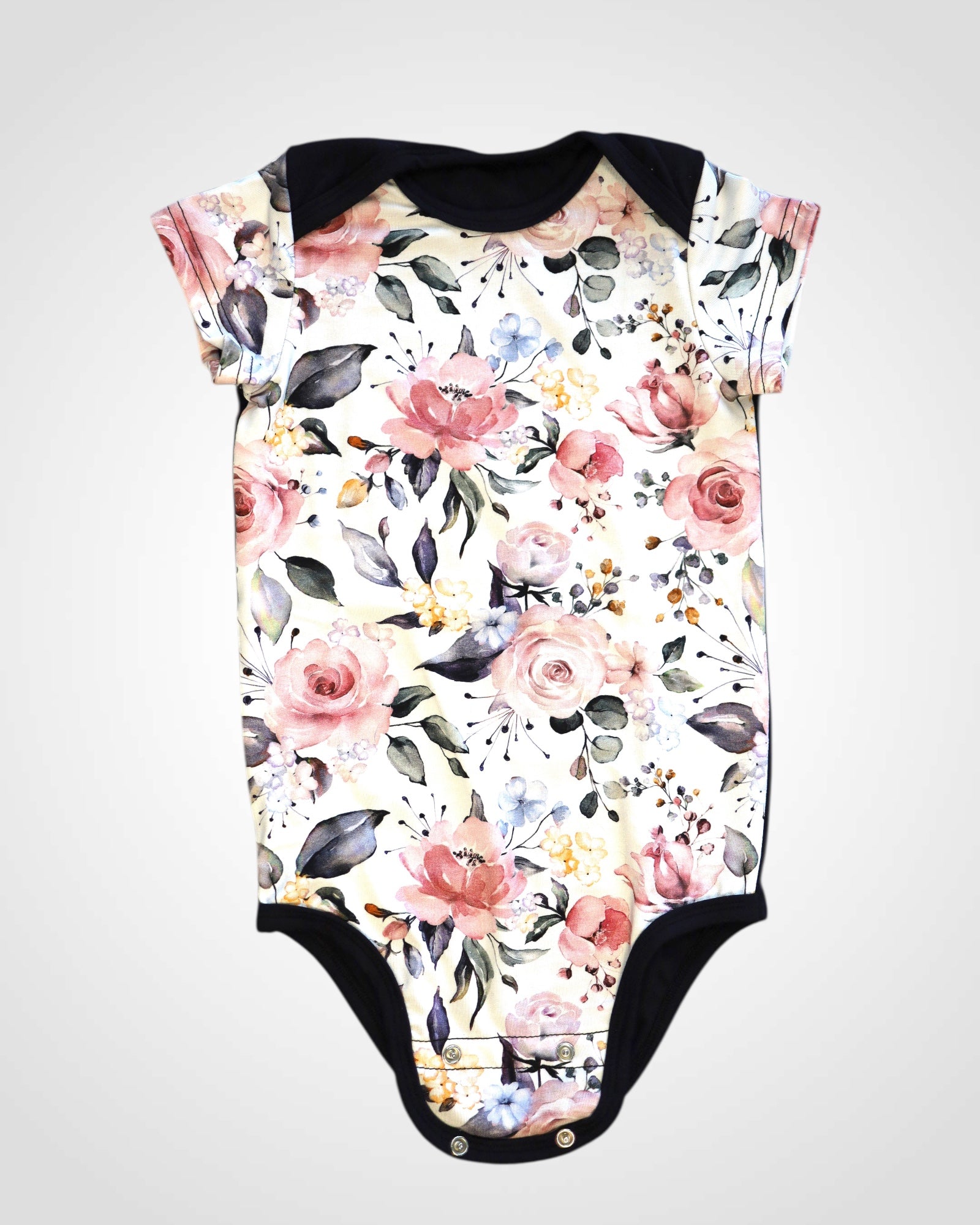 Kvetinové body z tencelu s krátkym rukávom.